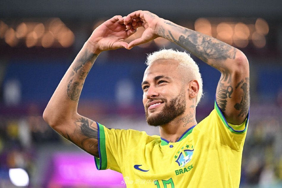 他曾效力于 他曾效力于